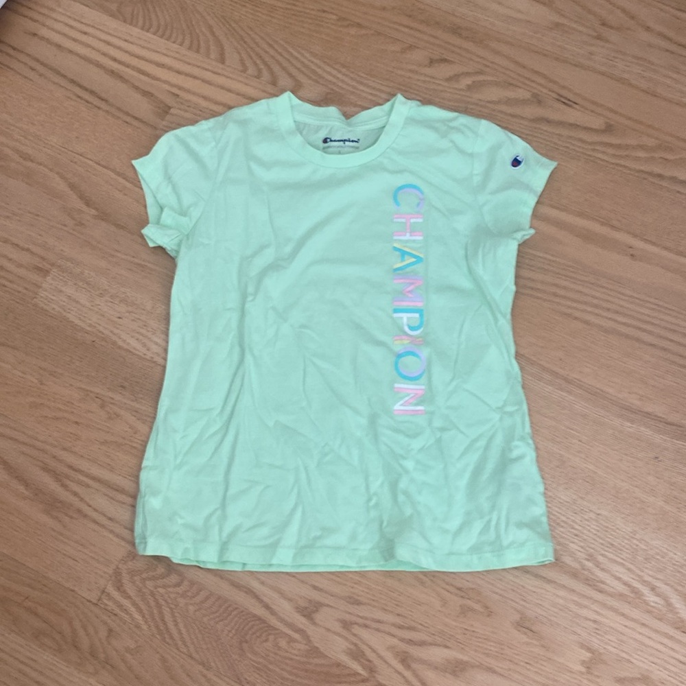 Champion girls t shirt size large